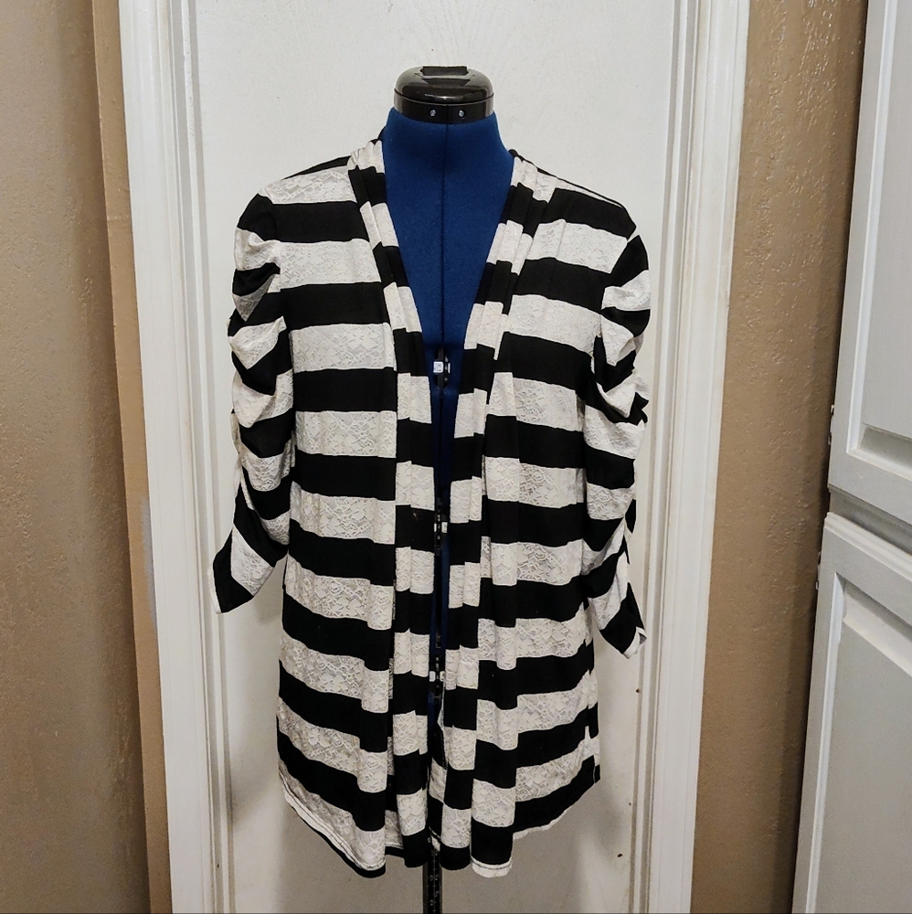Striped 3/4 Length Ruched Sleeve Lacy Cardigan